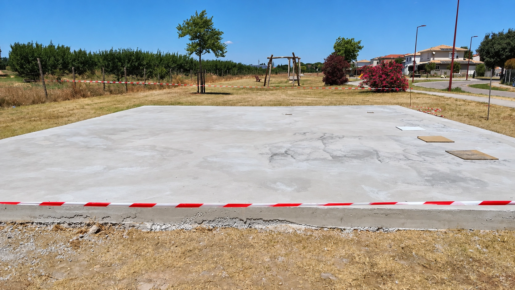 Le terrain de Théza avant l'aménagement, Place de la Promenade