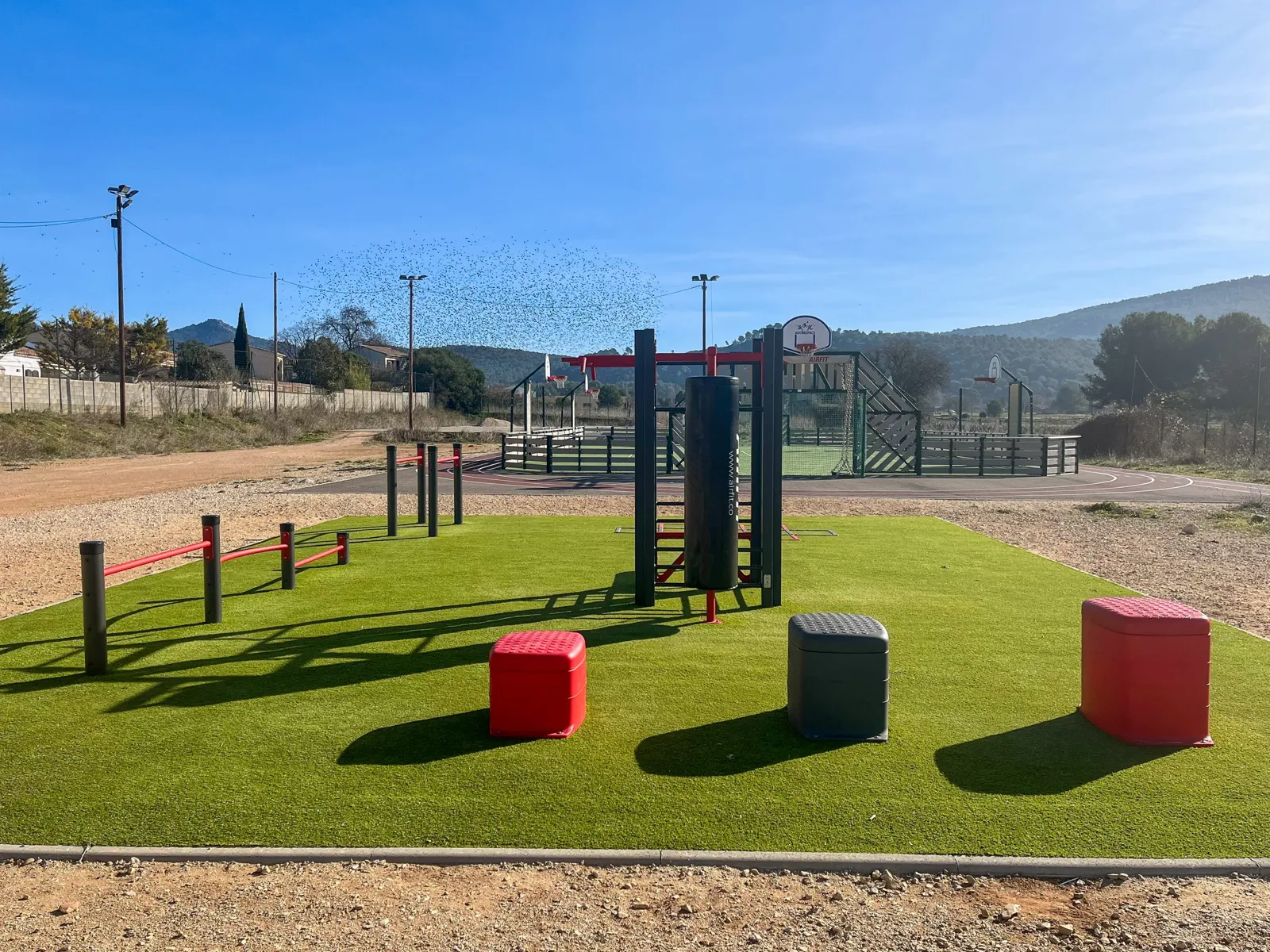 Vue de l'aire de fitness et de cross-training AirFit à Cuges-les-Pins
