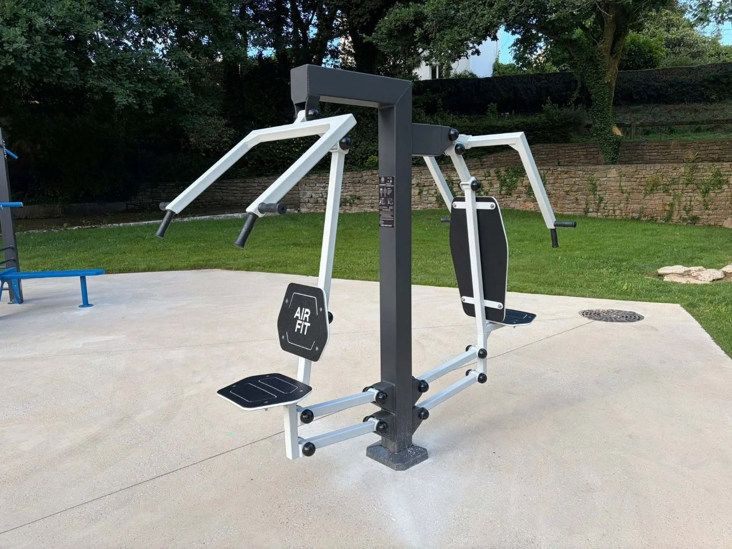 Appareils de fitness guidés AirFit en plein air à Plabennec