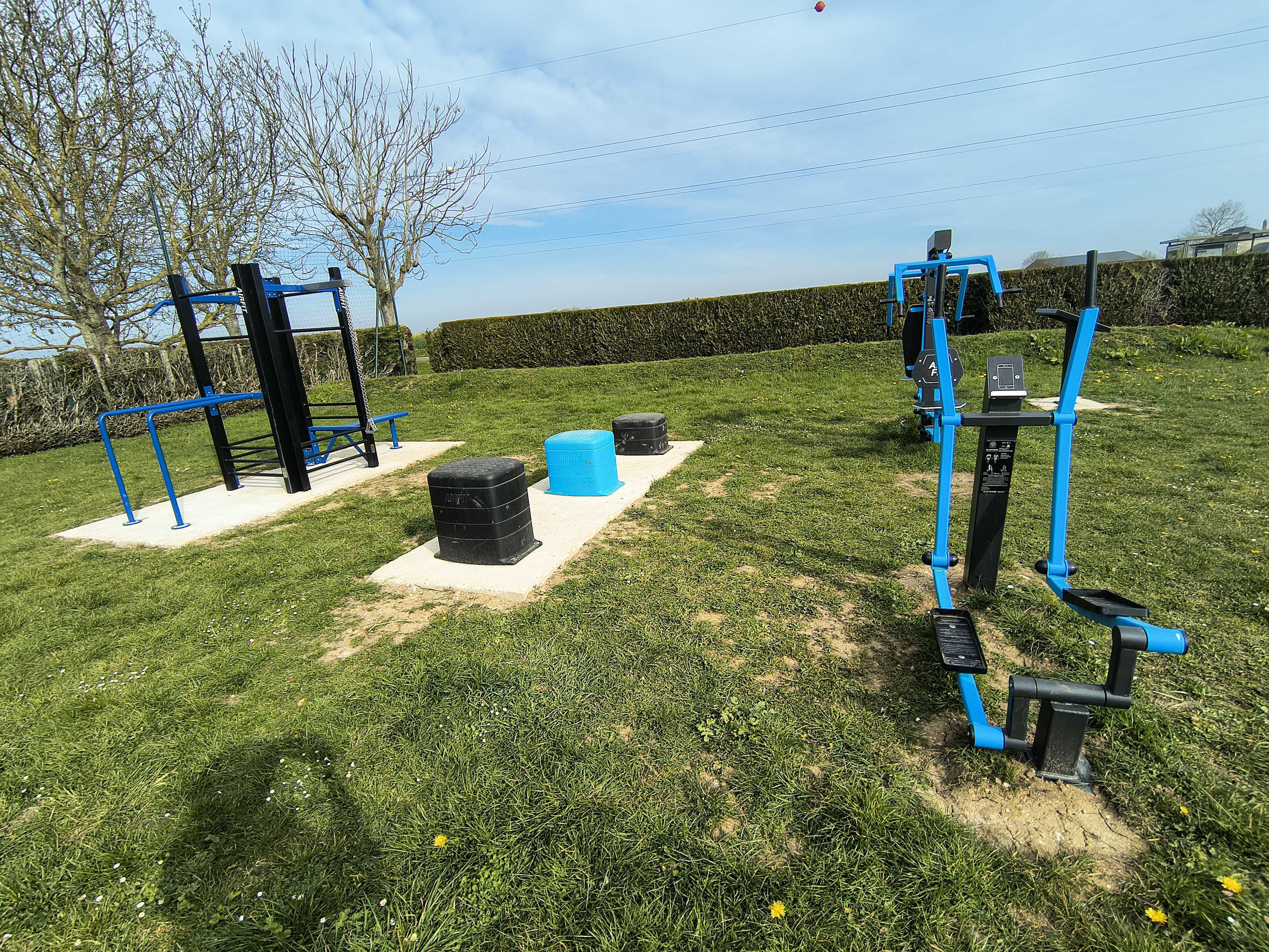 Agrès de fitness extérieur AirFit à Voisenon
