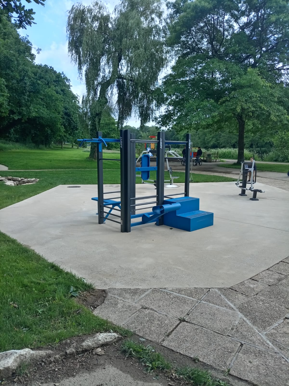 Aire de fitness extérieure AirFit installée à Plabennec