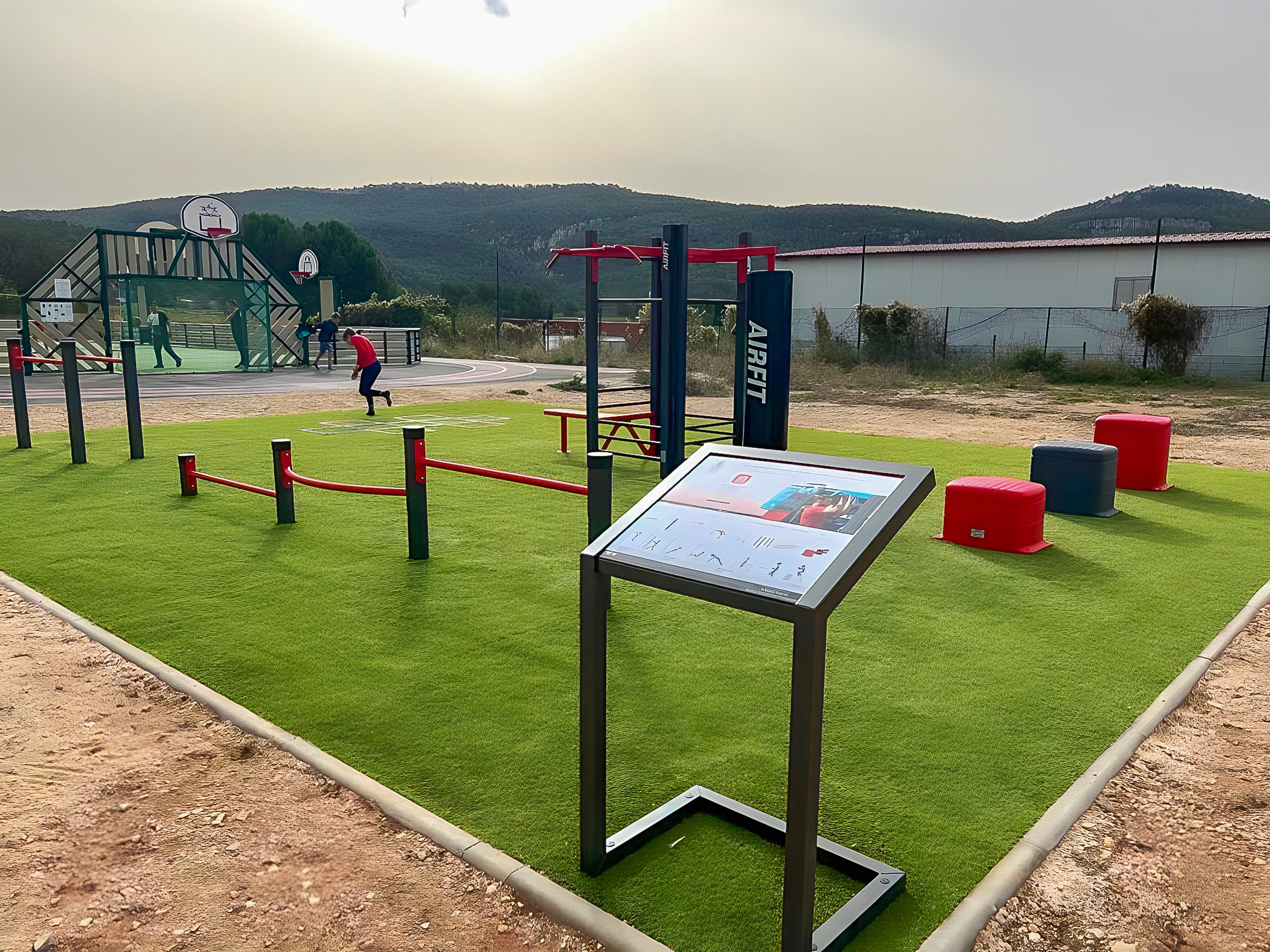 Photo de l'aire de fitness installée par AirFit à Cuges-les-Pins