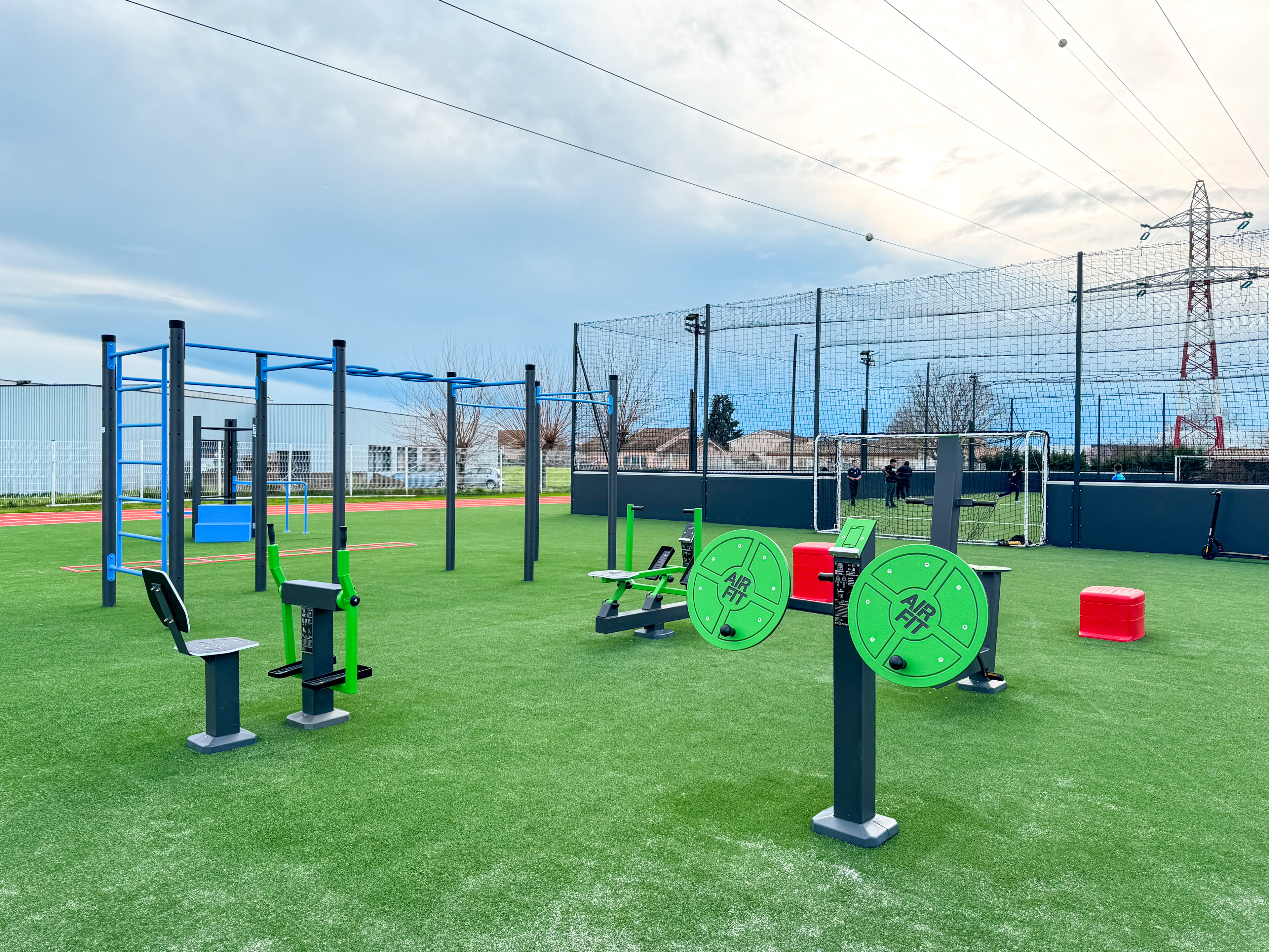 Aire de fitness installée par AirFit dans la ville de Portet-sur-Garonne — vue 5