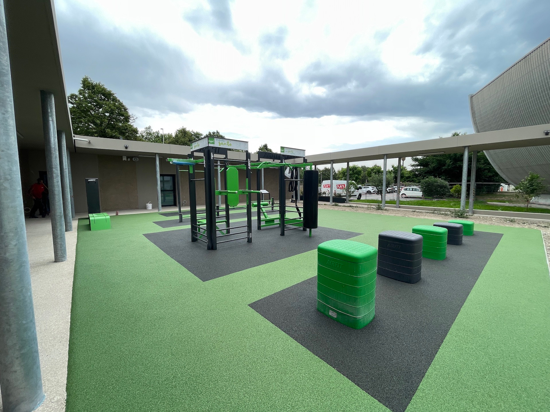 Aire de fitness installée par AirFit à Université Côte d'Azur au Campus STAPS — vue 2