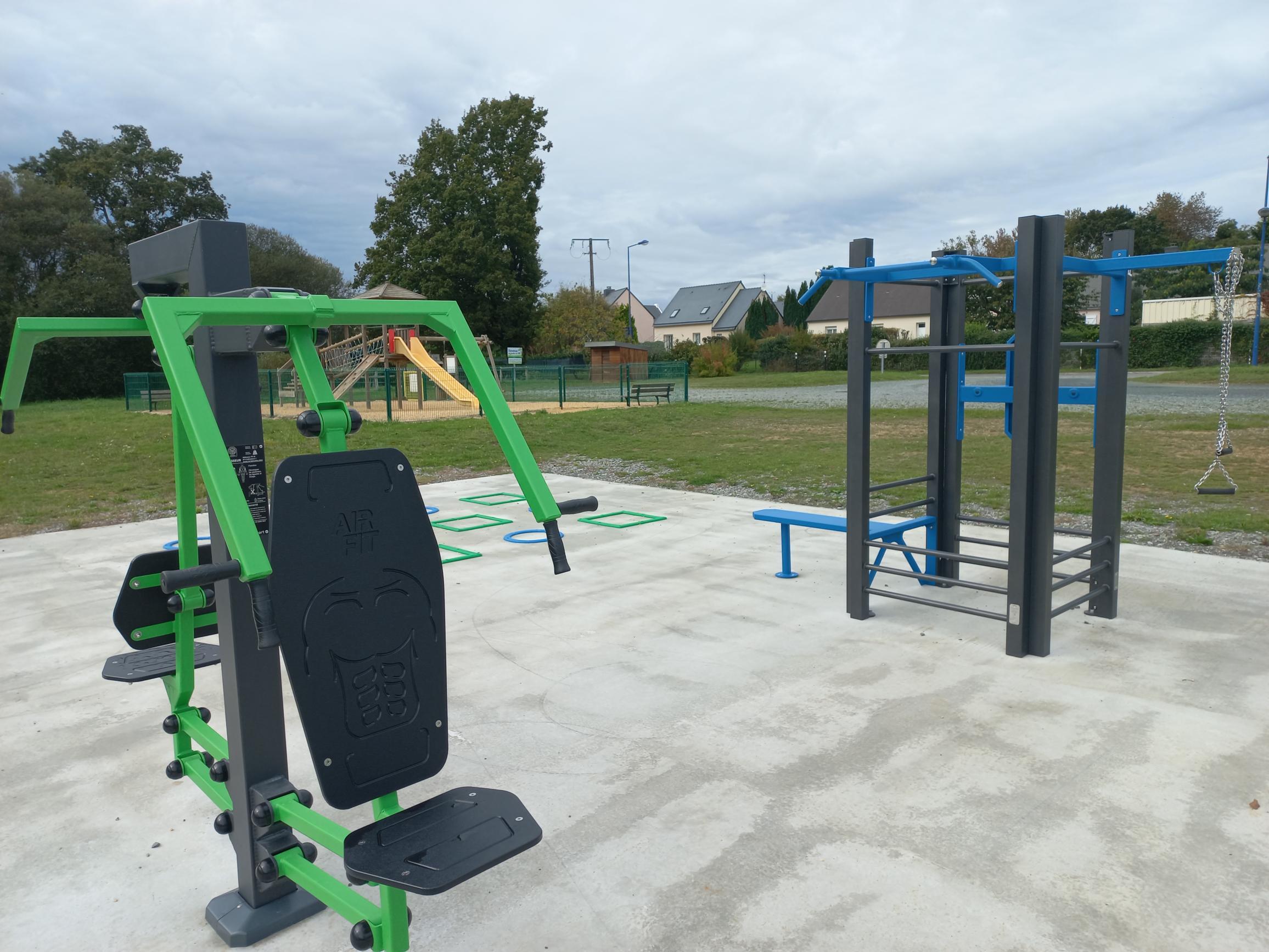 Aire de fitness installée par AirFit à Fégréac — vue 1