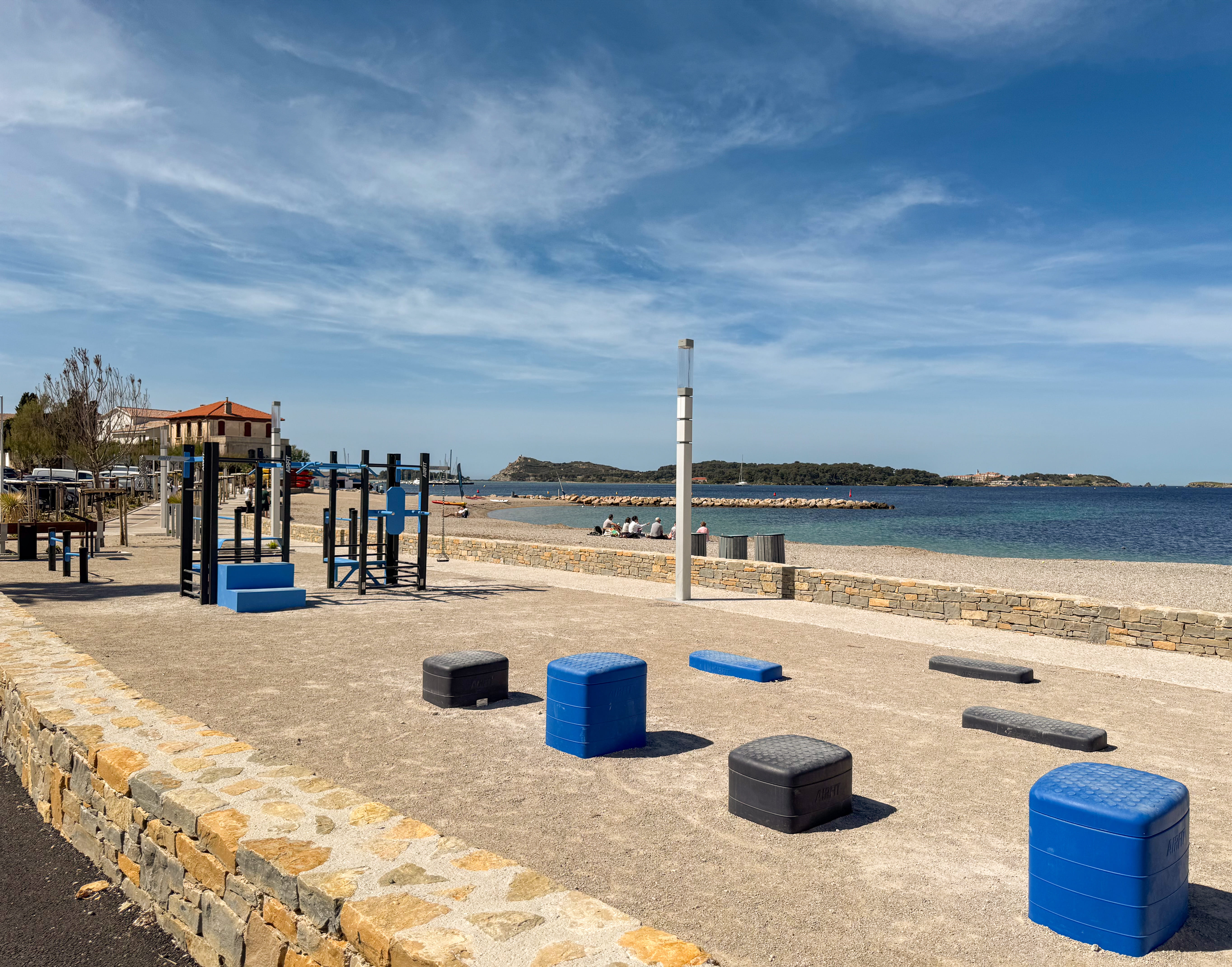 Aire de fitness installée par AirFit à Six-Fours-les-Plages — vue 1