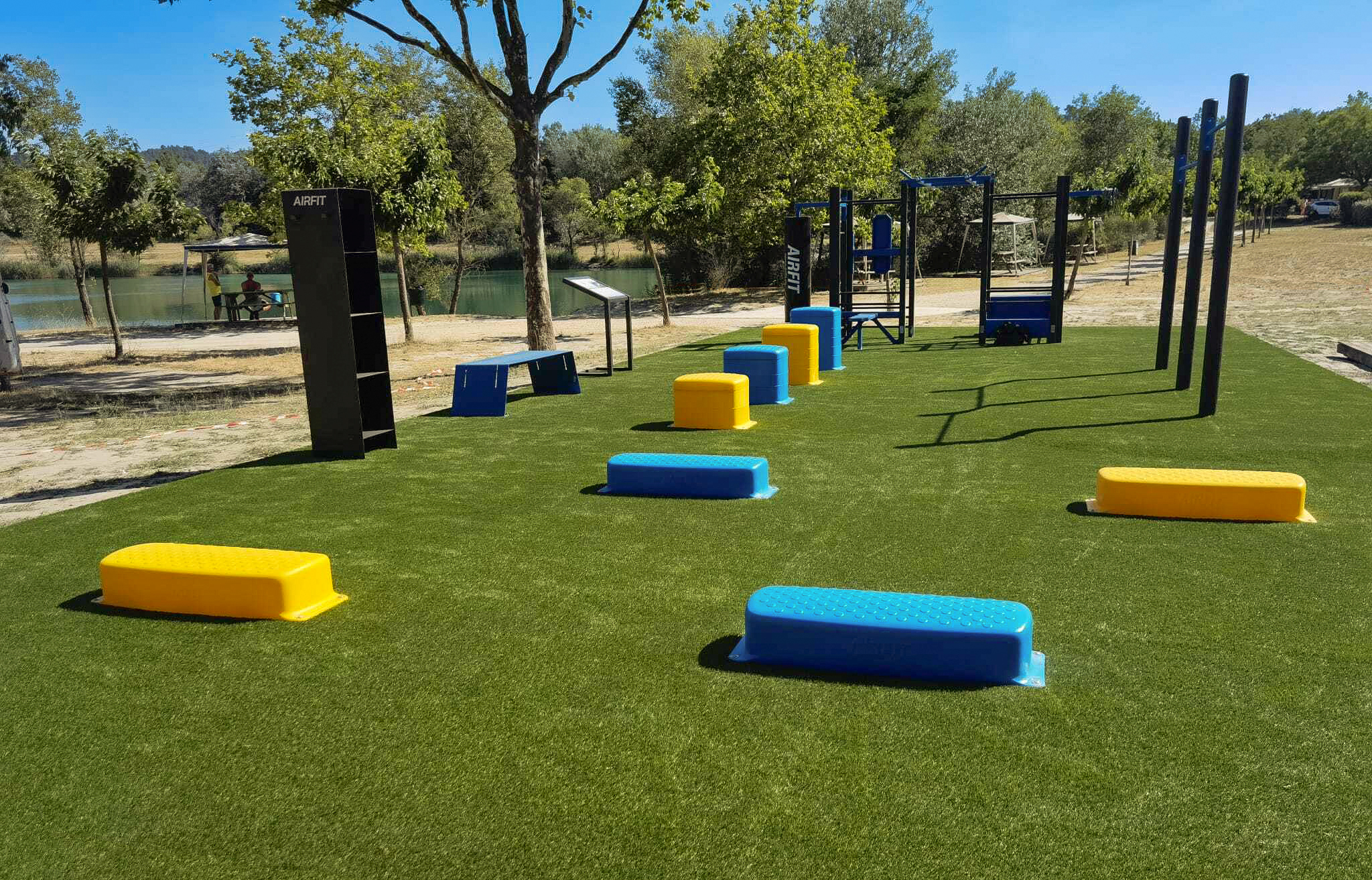 Aire de fitness en extérieur d'Airfit du camping Marvilla Parks Val de Durance — vue 1