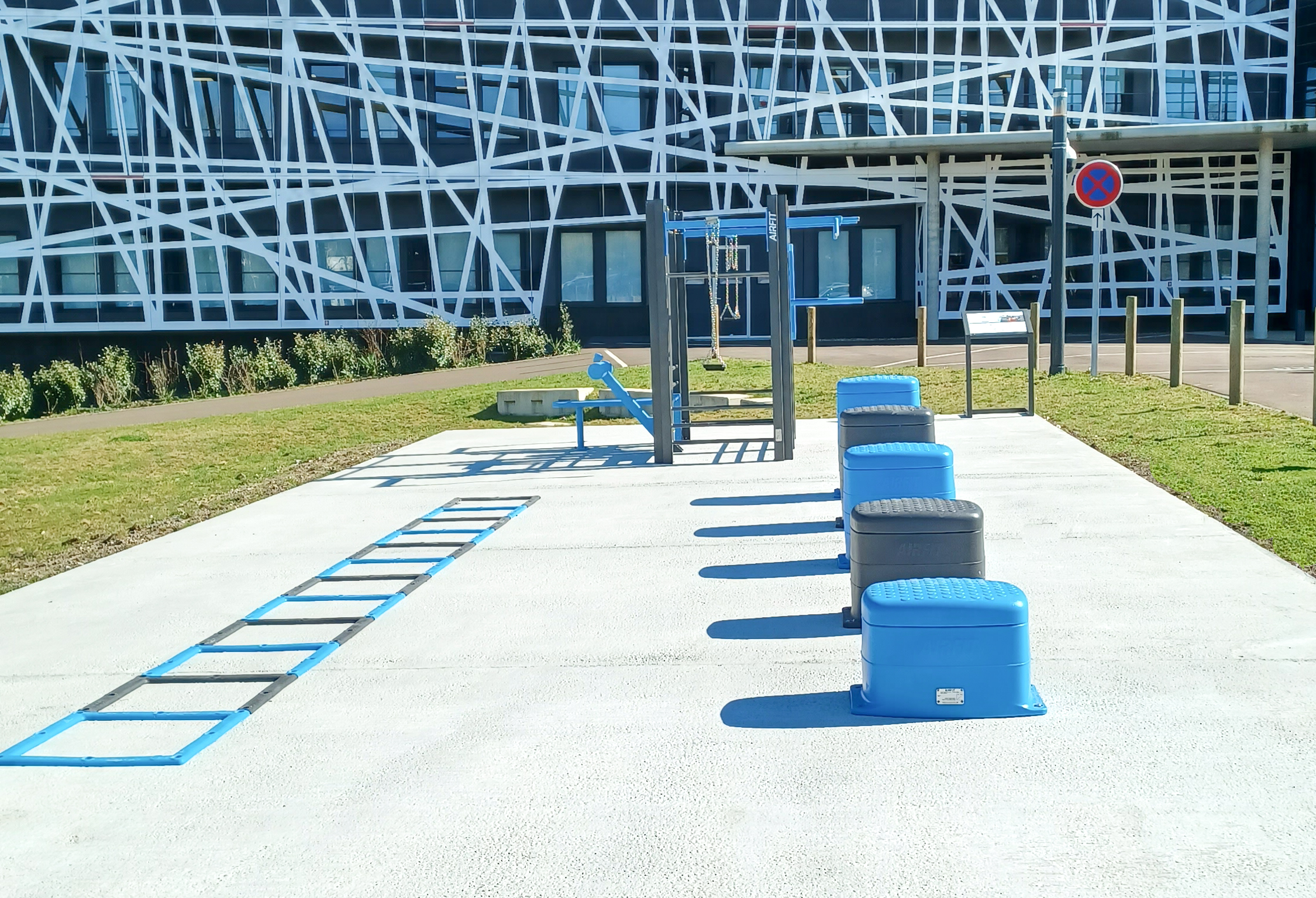 Équipements de fitness en plein air AirFit — CESI - Rouen