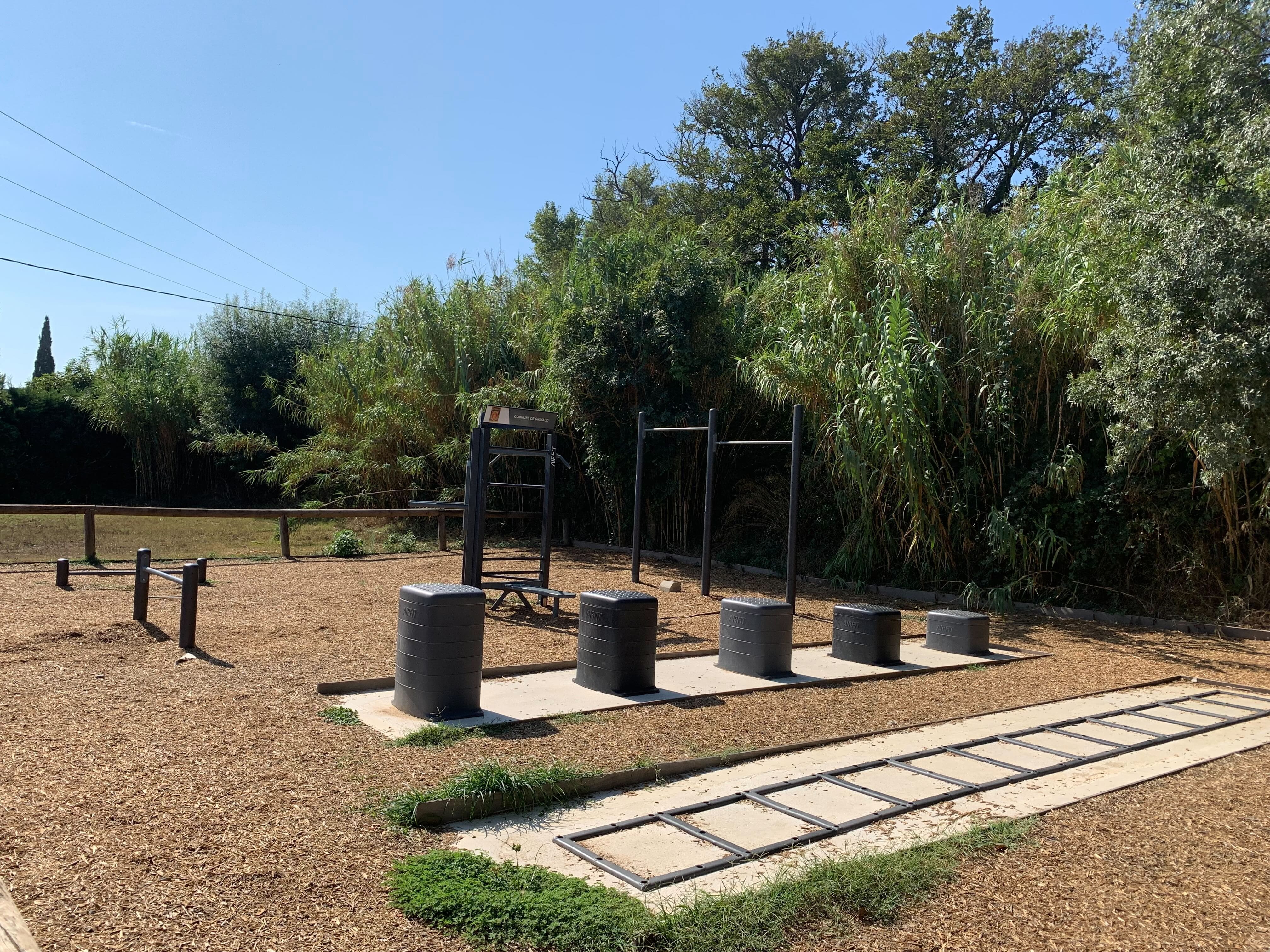 Plateau sportif AirFit en extérieur de Grimaud — vue 4