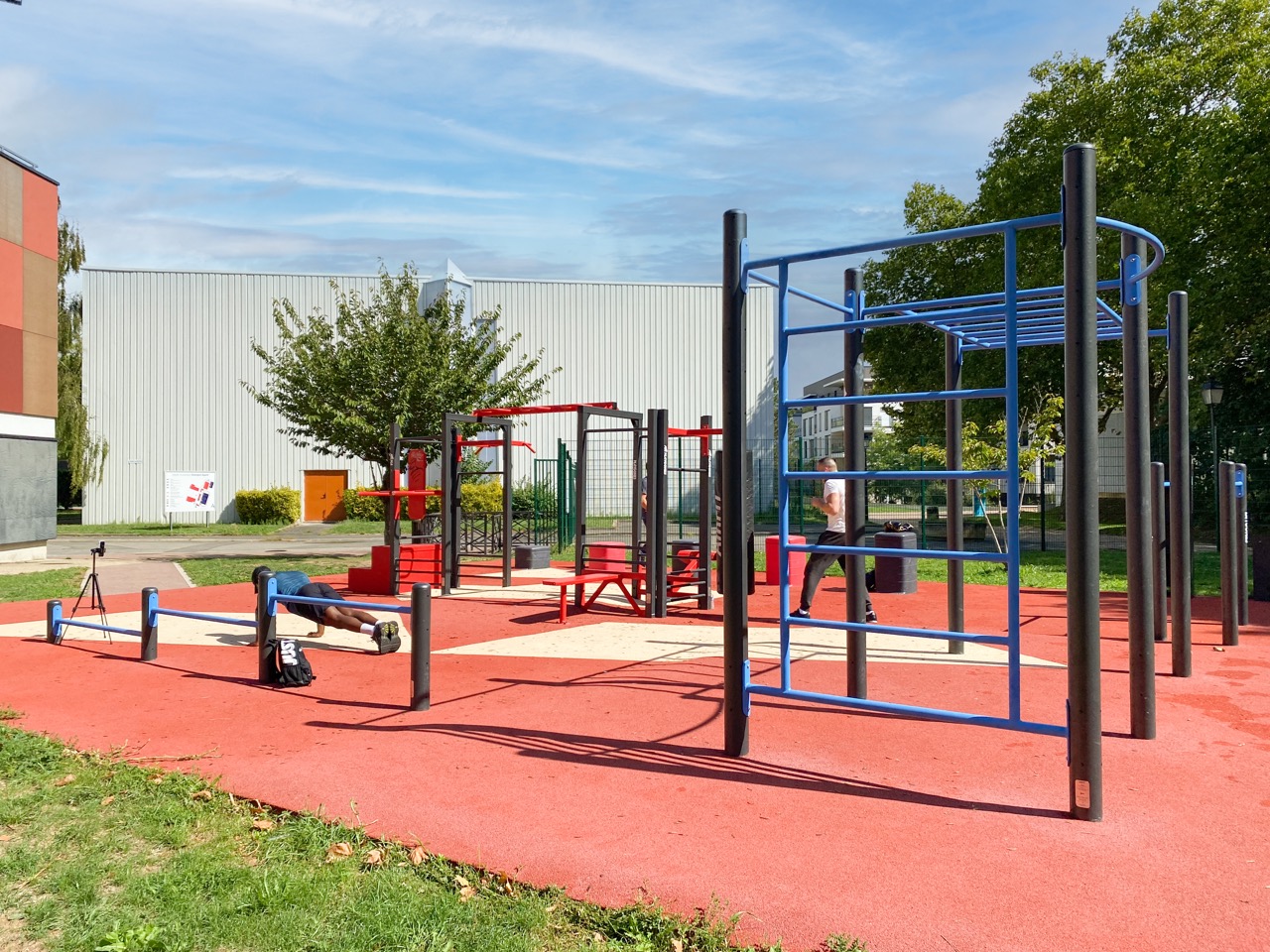Équipements de sport plein air AirFit à Antony — vue 1