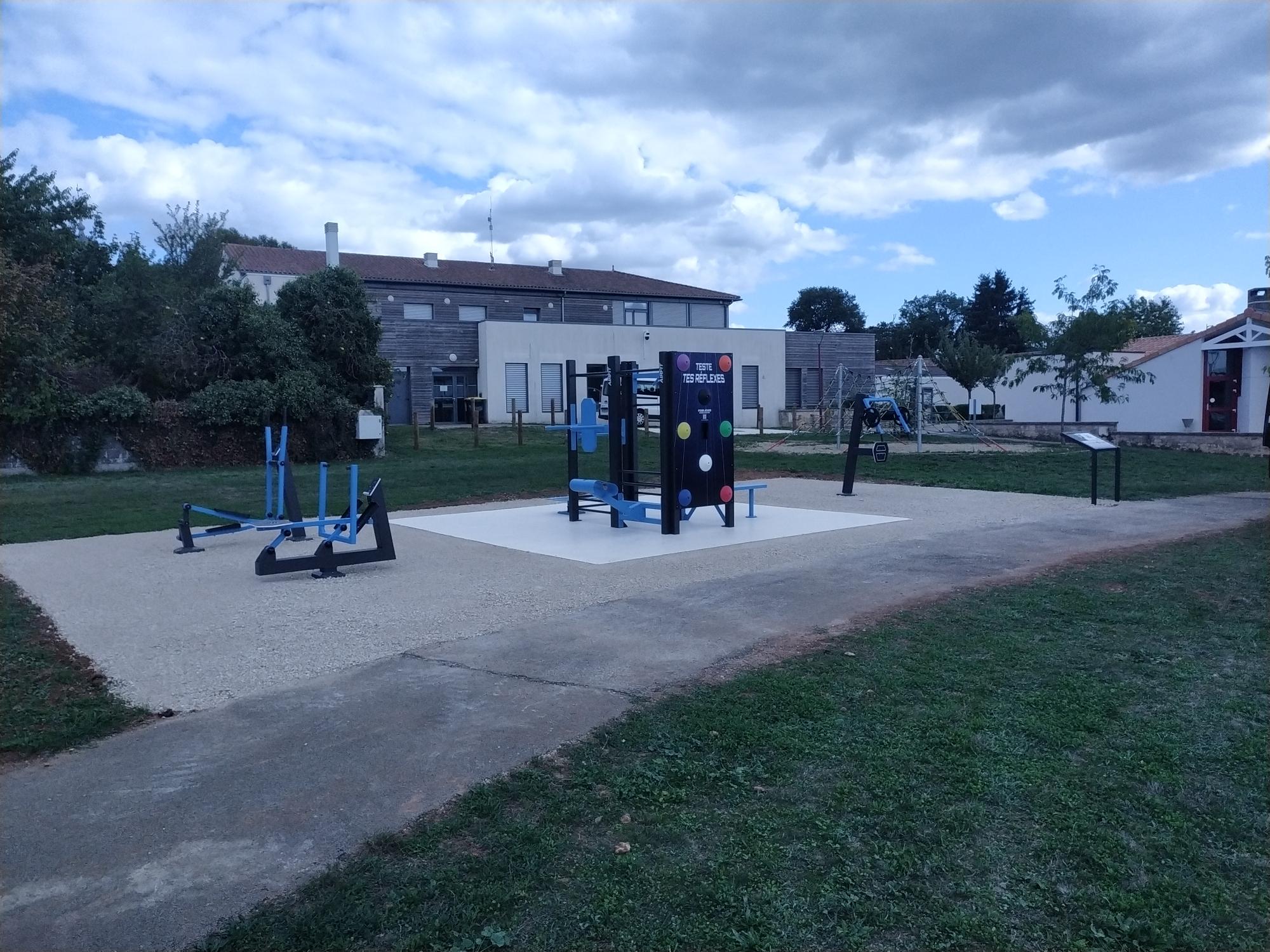 Aire de sport extérieure AirFit dans la commune de Biard (86)