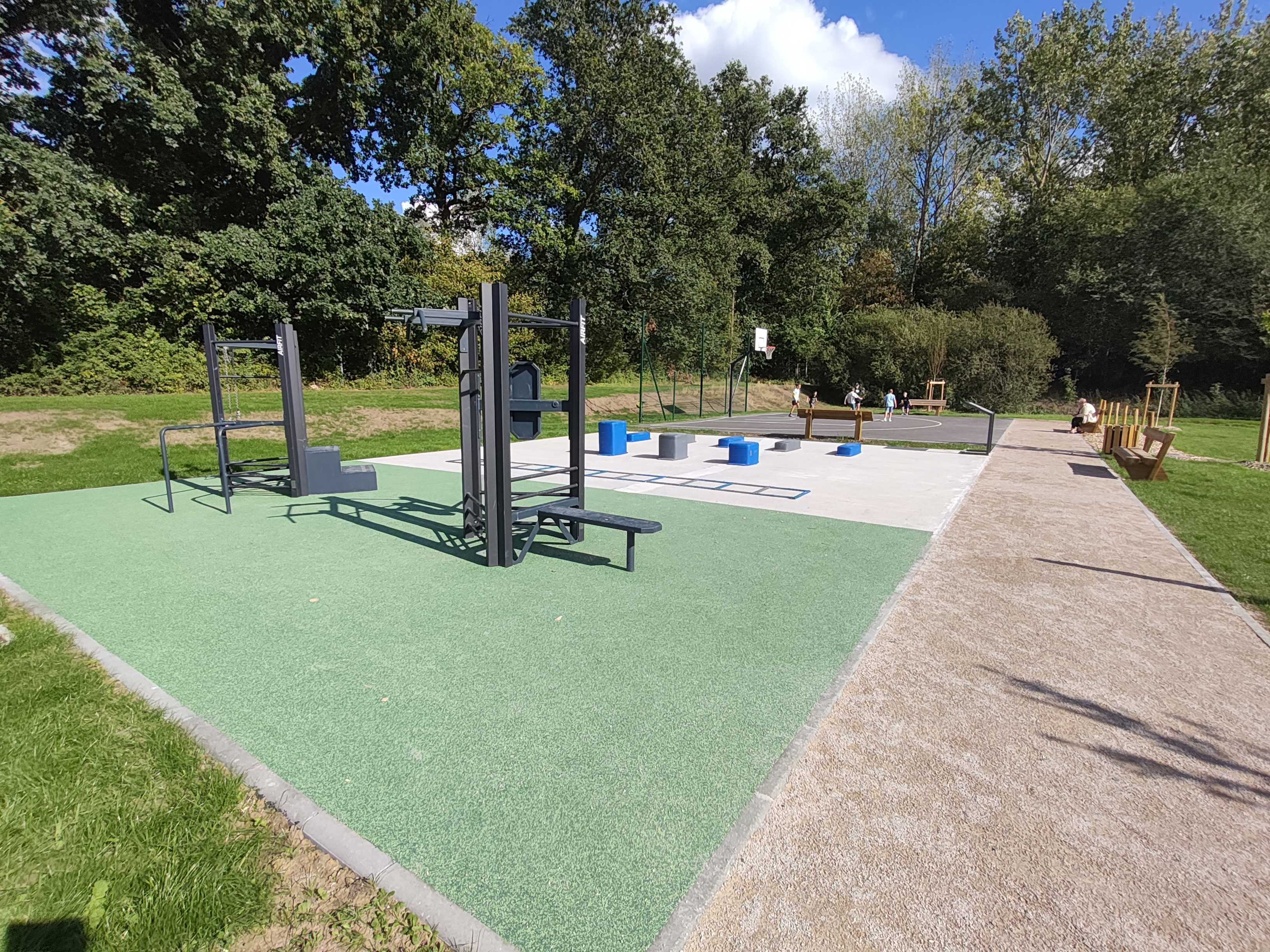 Station de street-workout AirFit installée à Wannehain
