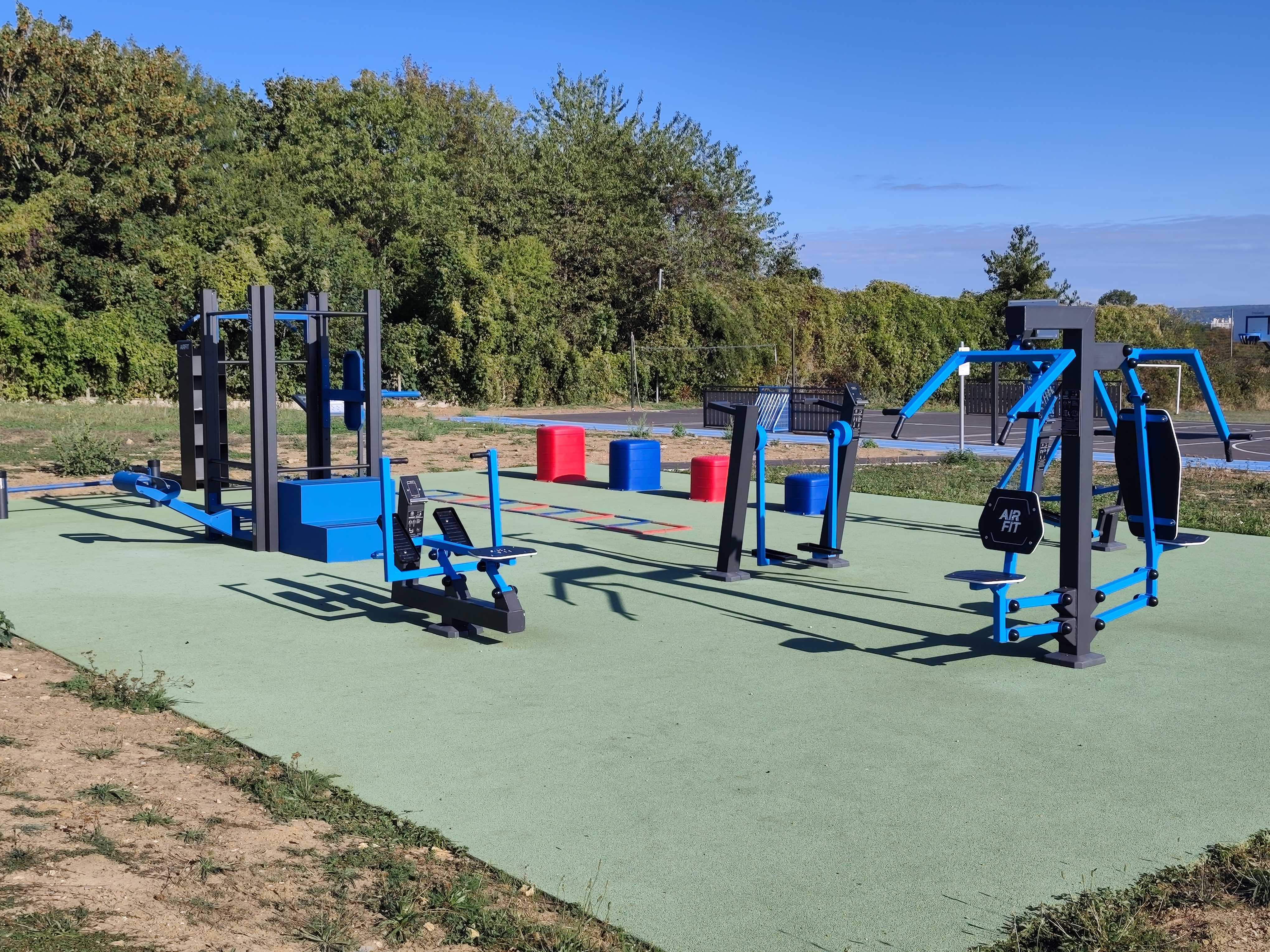 Aire de fitness extérieure AirFit en accès libre à Aigremont