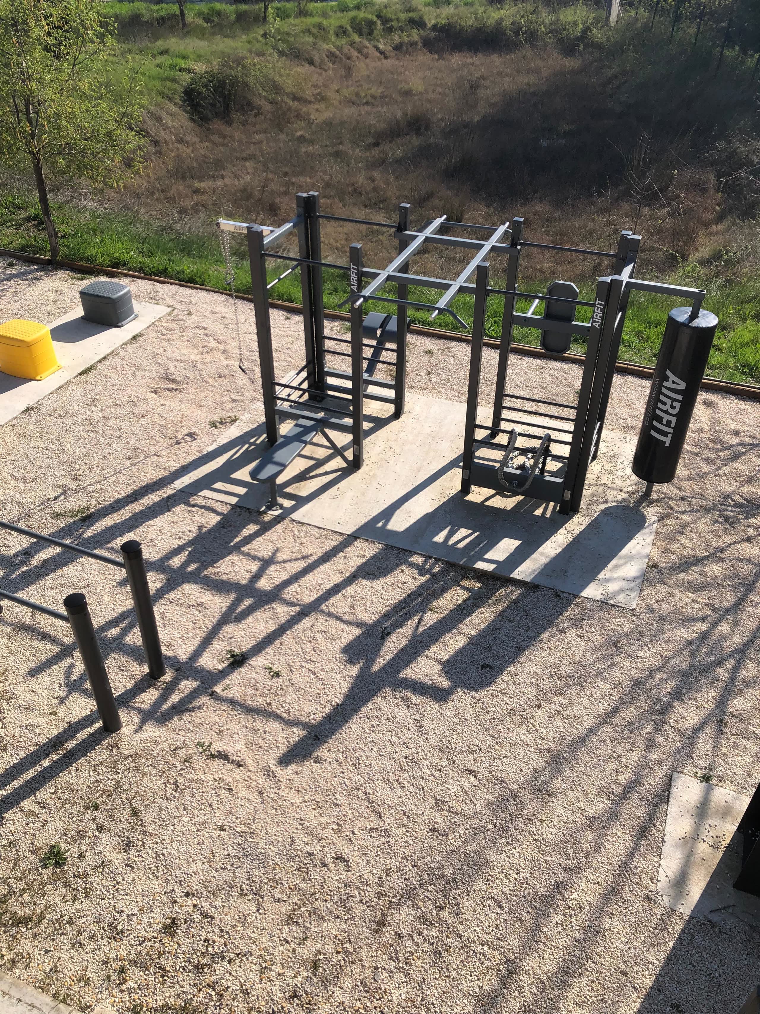 Équipements de street-workout AirFit au BTP CFA Gard