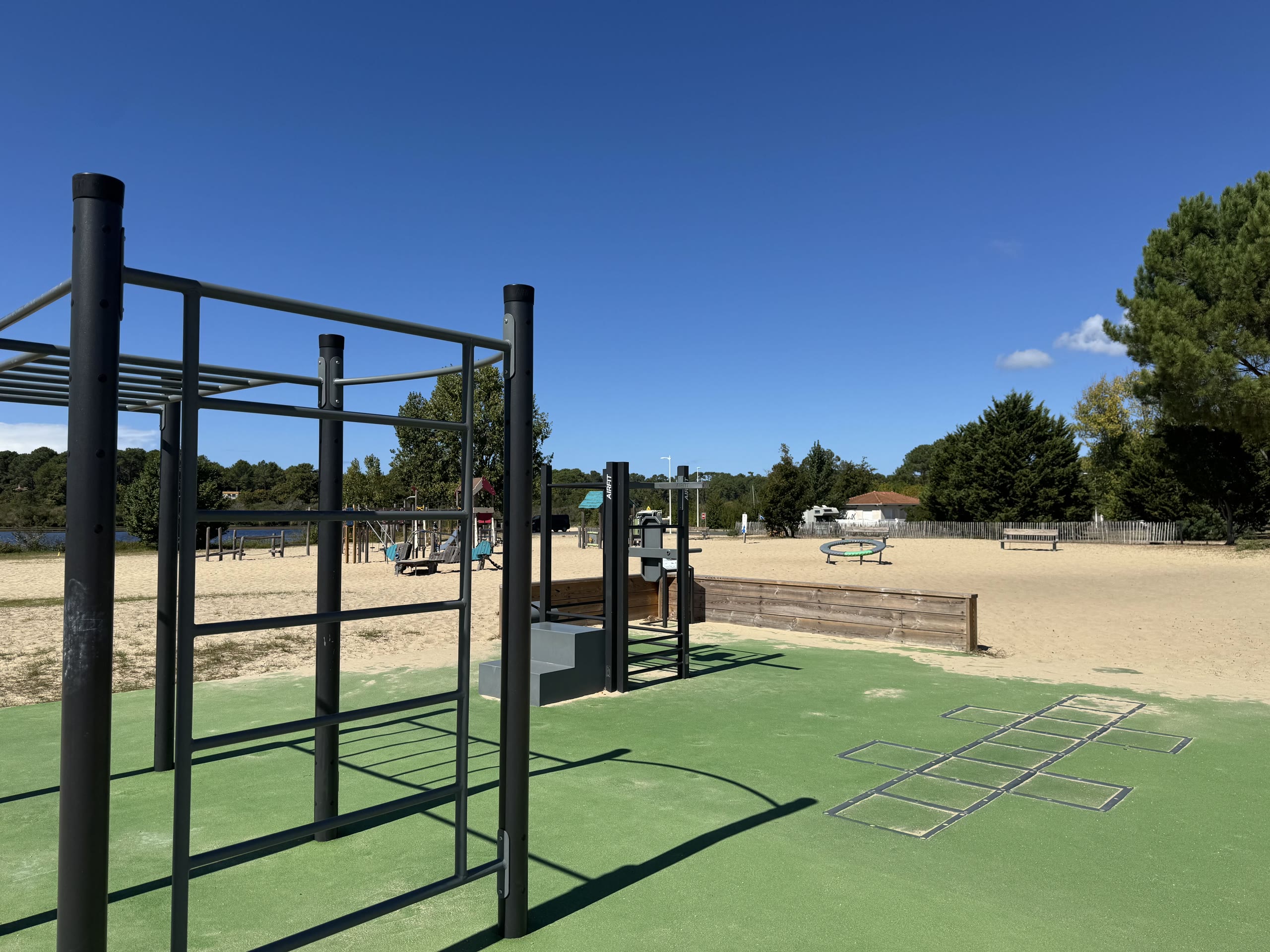 Aire de sport extérieure AirFit à Biscarrosse Lac (40)