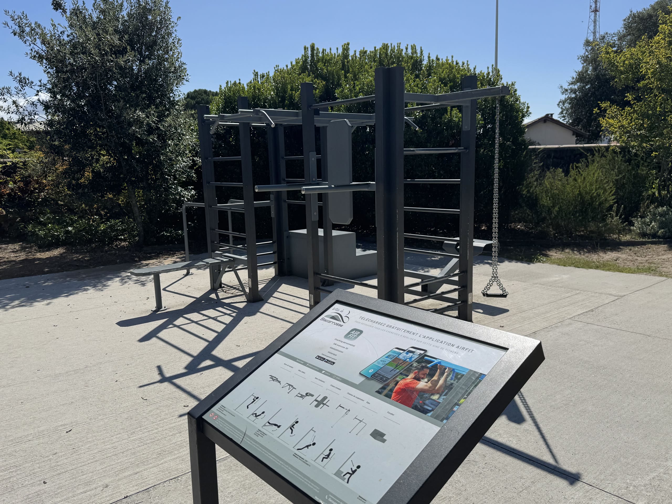 Espace sportif en accès libre AirFit à Biscarrosse Bourg
