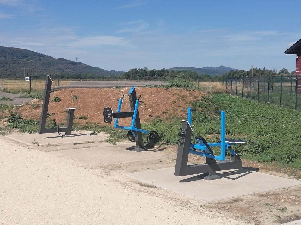 Aire de fitness extérieure AirFit installée à Izernore