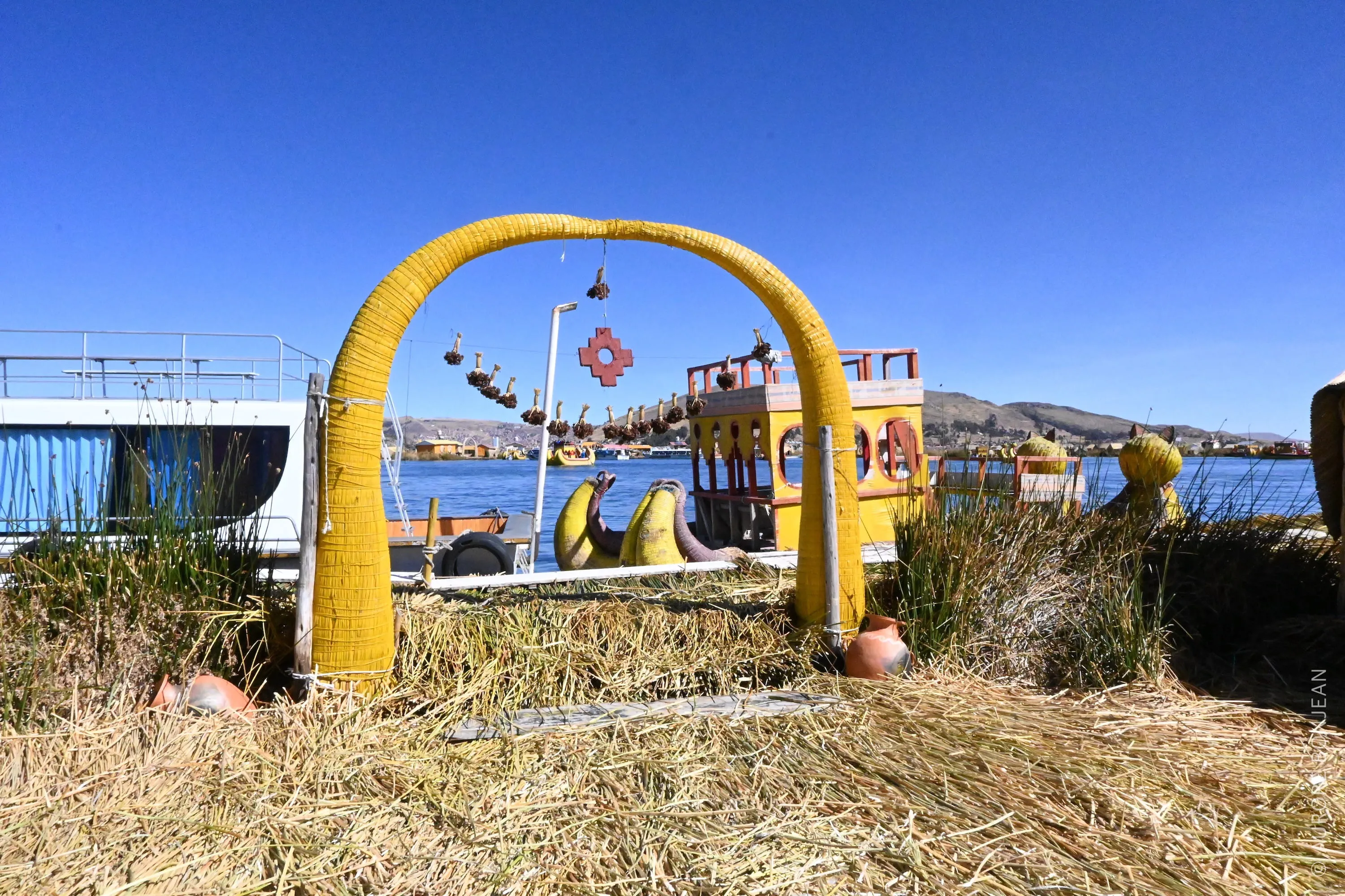Iles Uros
