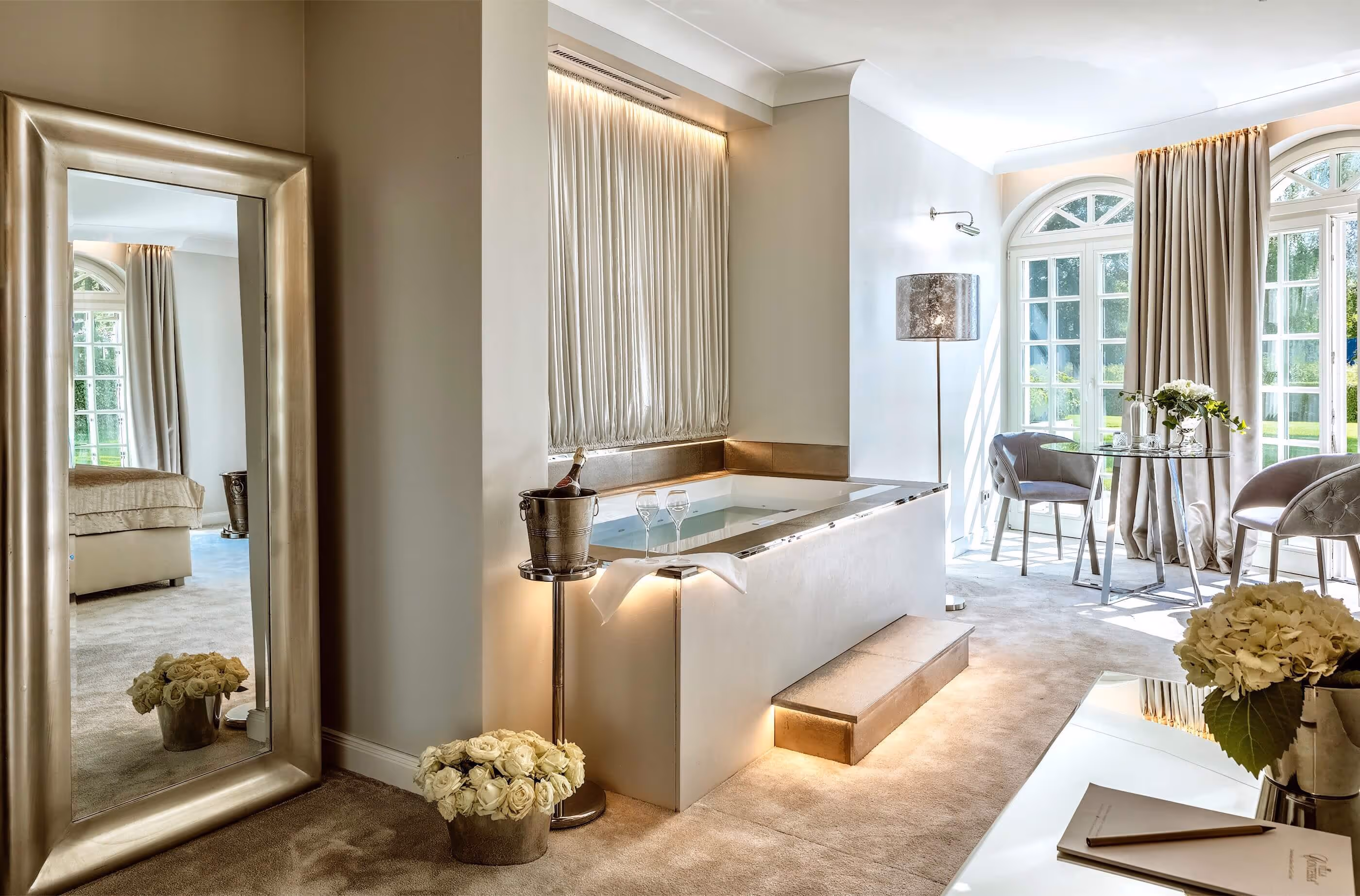 Whirlpool tub in the living area of a Terrace Suite at the Hotel & Spa Resort Villa Contessa