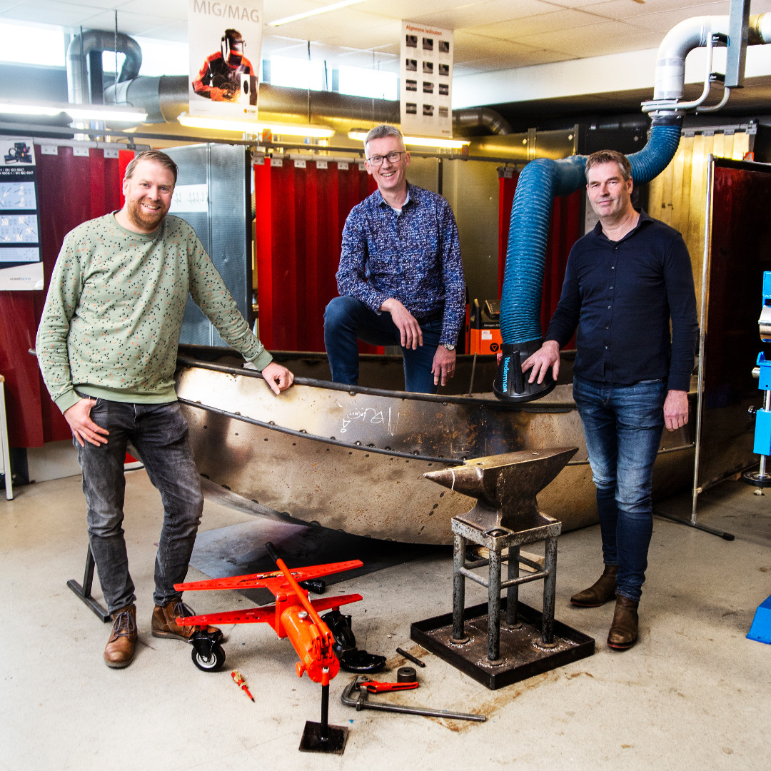 V.l.n.r. Simon Damink, Eric Raanhuis en Herman Scholten zijn docenten en kartrekkers van Sterk Techniek Onderwijs.