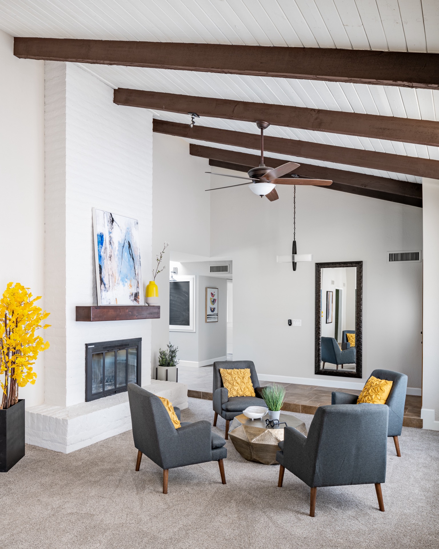 Friess | 8 Guests • 4 Bedrooms • Pool — photo 11