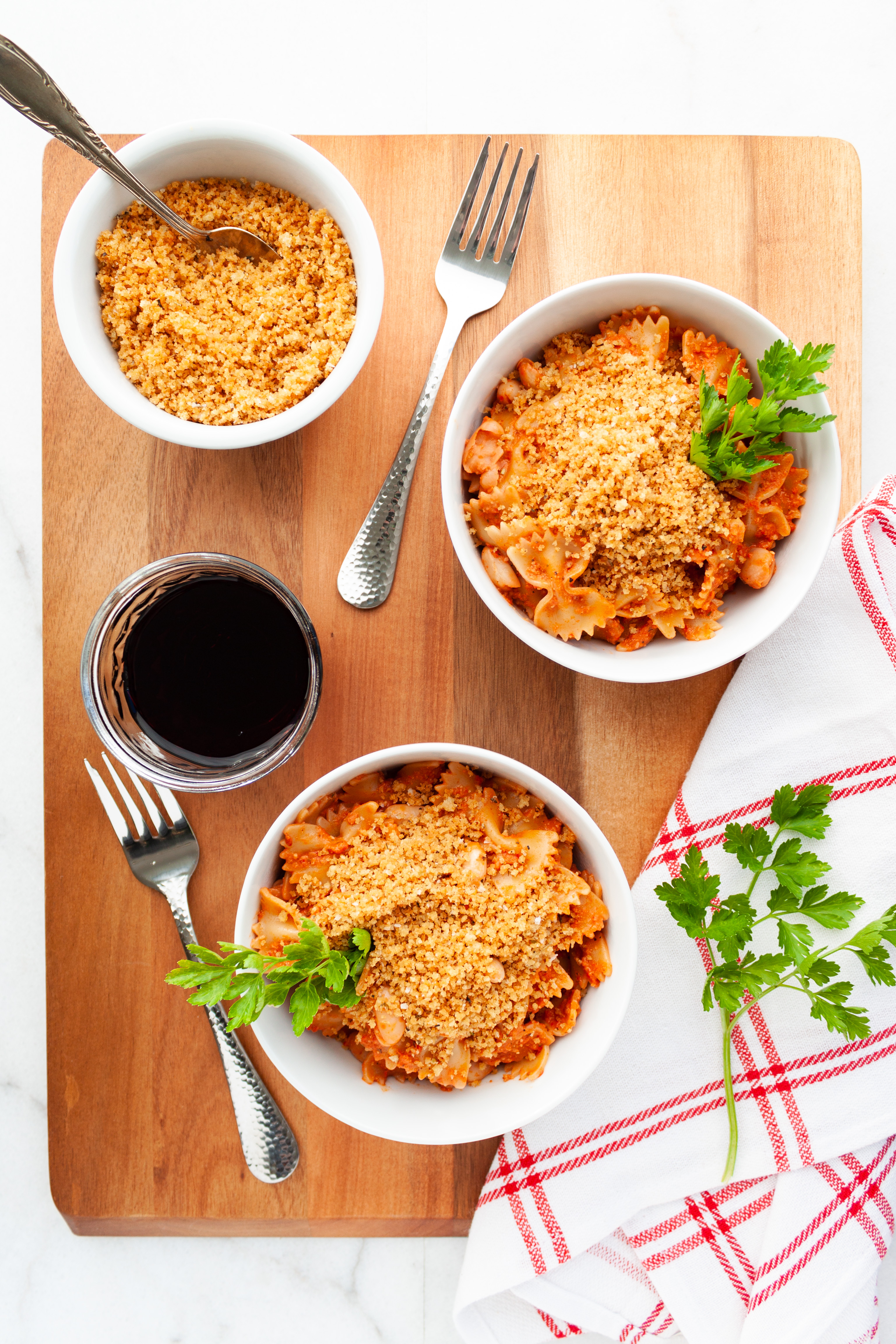 Pasta & White Beans with Roasted Red Pepper Sauce