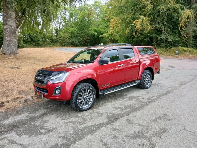 D-MAX