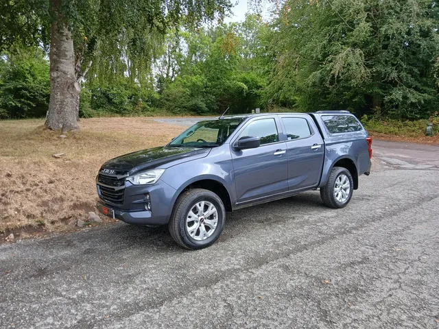 D-MAX