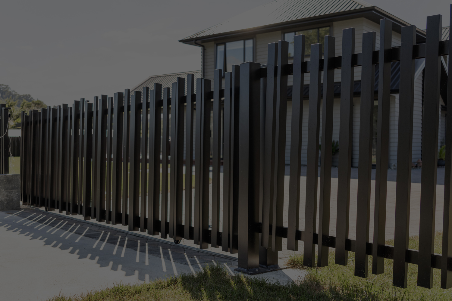 BelAire Aurora aluminium panel fencing