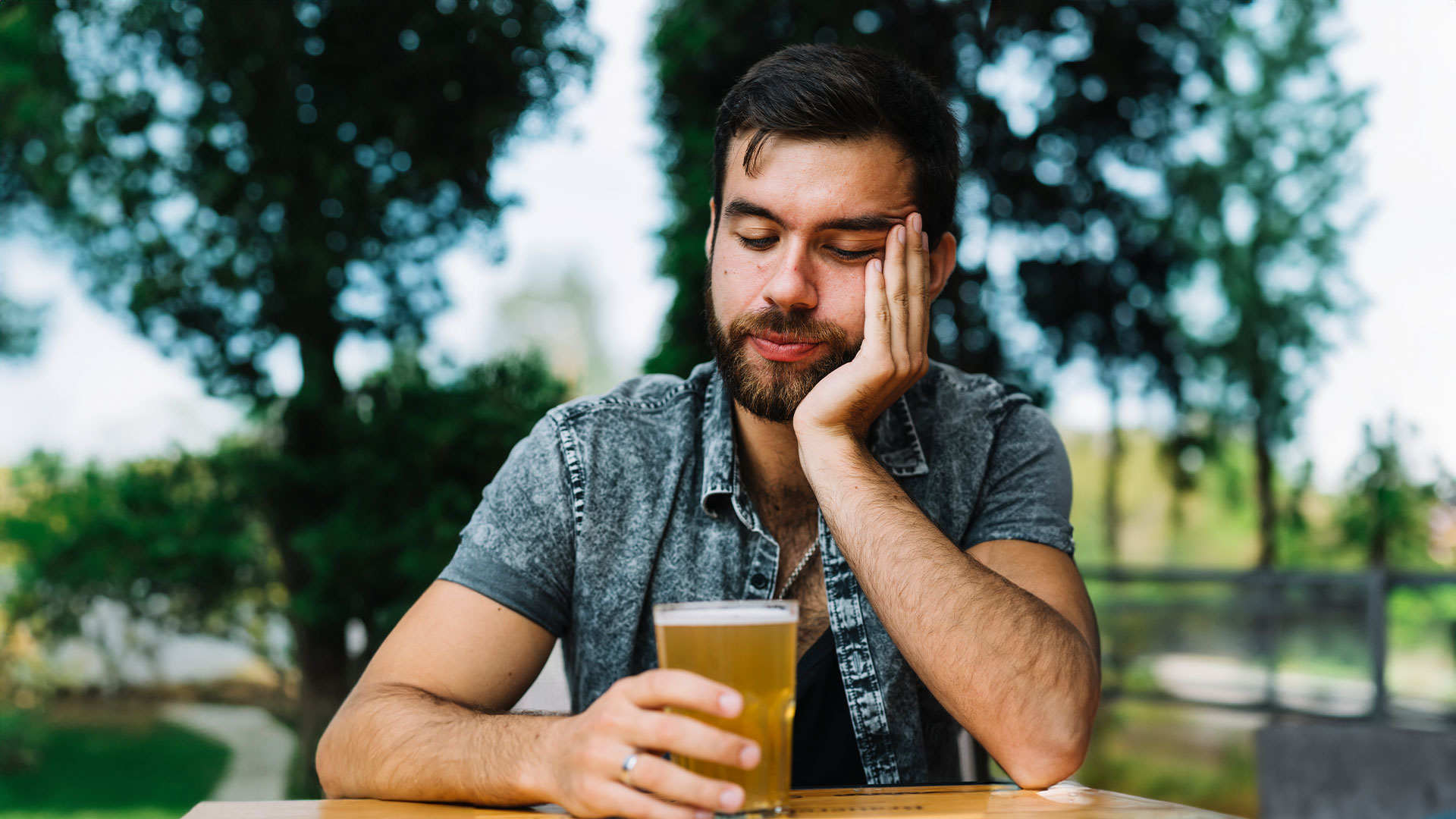 The Effect of Alcohol and Caffeine on Your Teeth: What You Need to Know