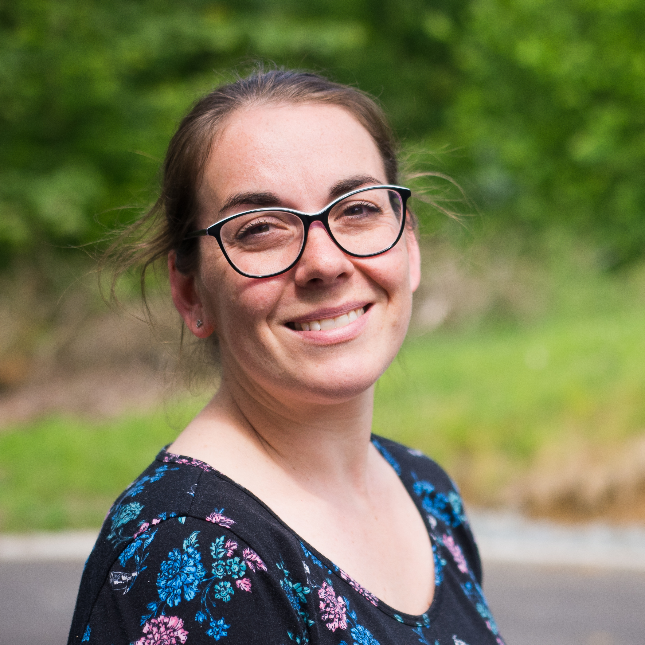 Budova základní školy Montessori Mozaika při pohledu z venku