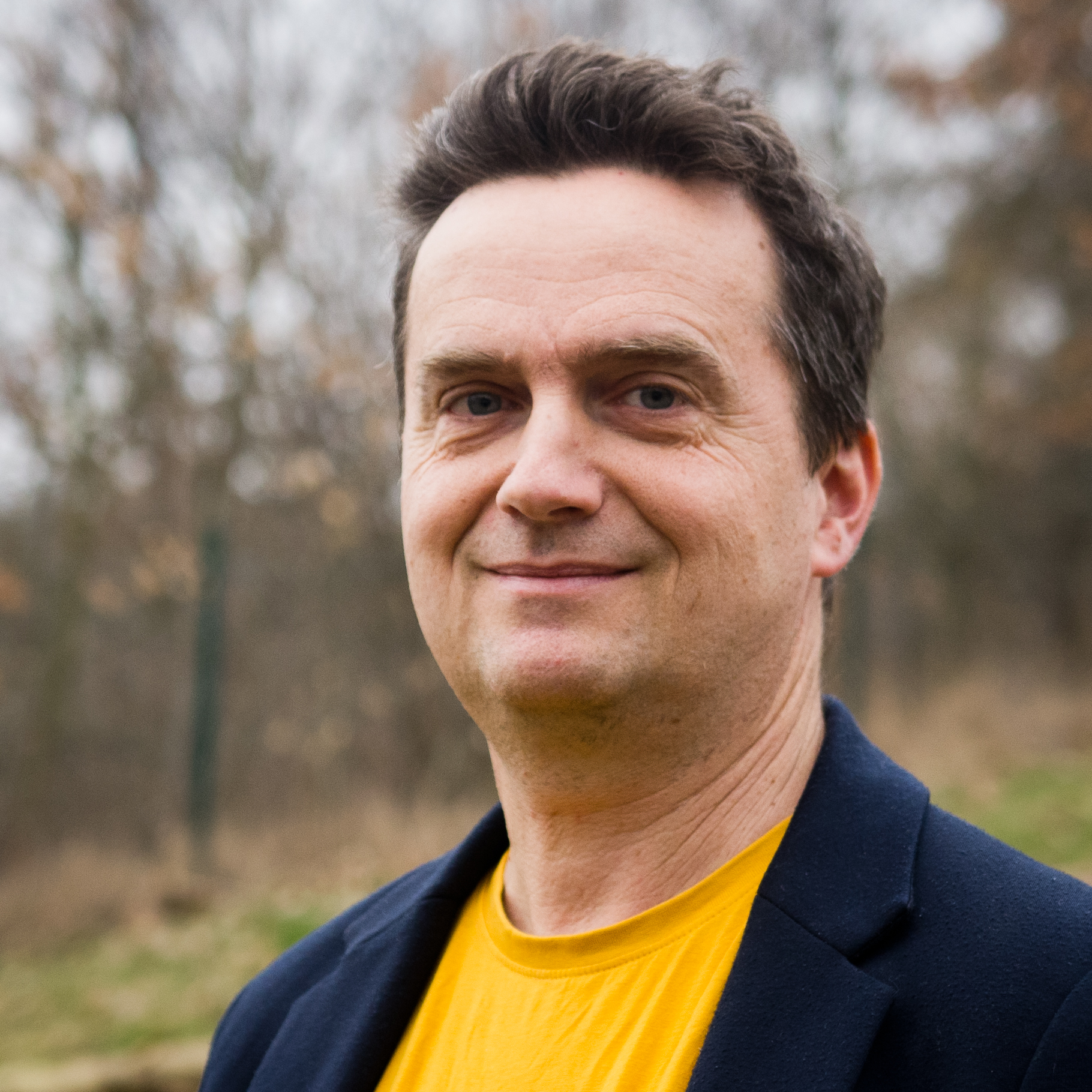 Budova základní školy Montessori Mozaika při pohledu z venku