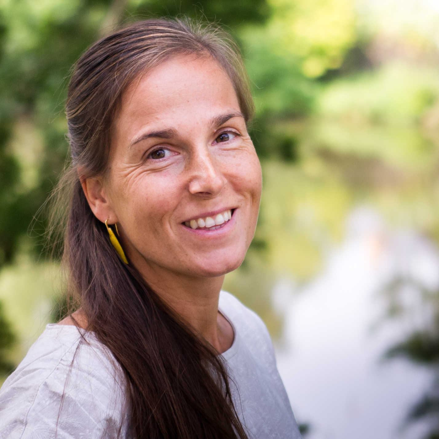 Budova základní školy Montessori Mozaika při pohledu z venku