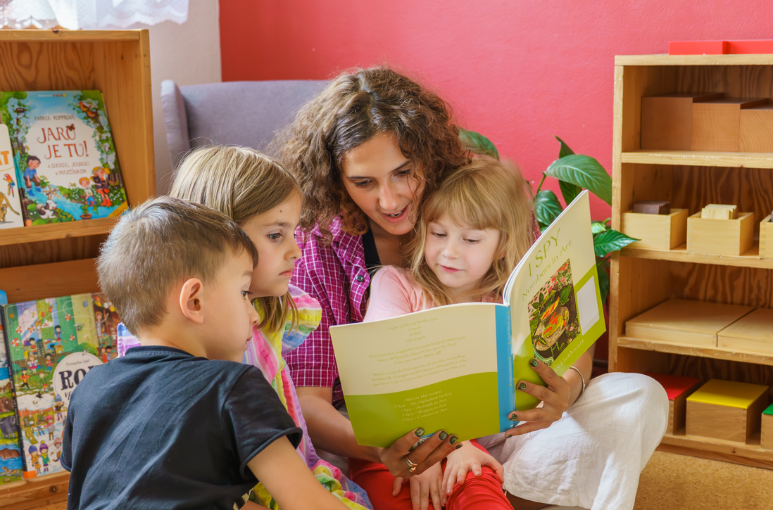 Ten Tips for Parents – How to Support Learning English