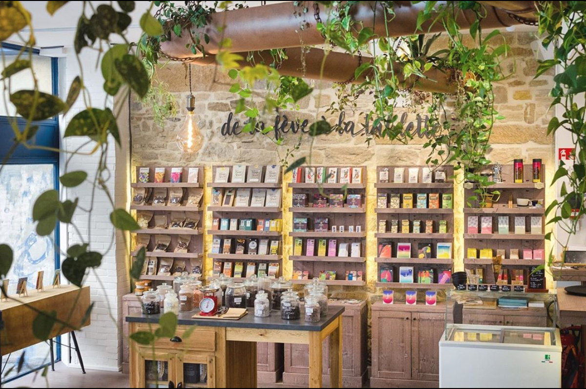 décoration végétal à l'intérieur de l'établissement