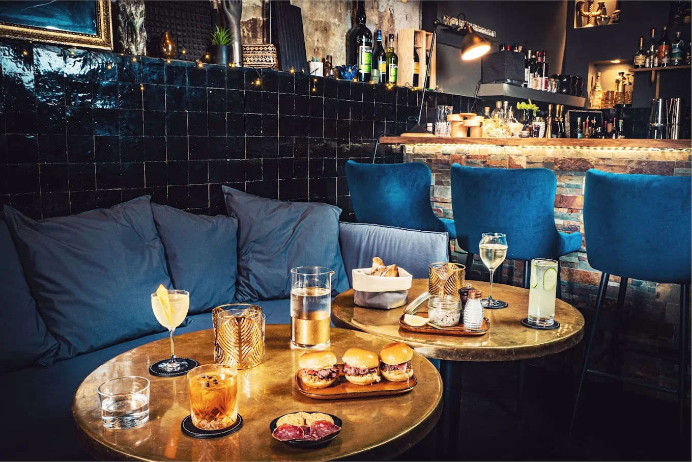 image d’une table servie