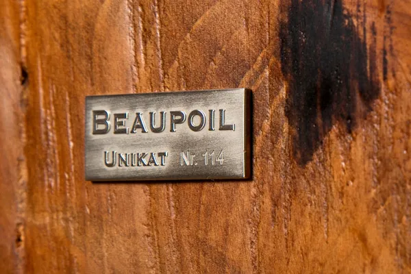 Limited one-off pieces as high-quality investments and special tangible assets are exclusive unique wooden tables made from Kauri wood