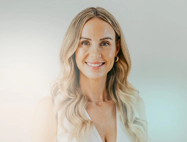 Dr. Bronwen Martin