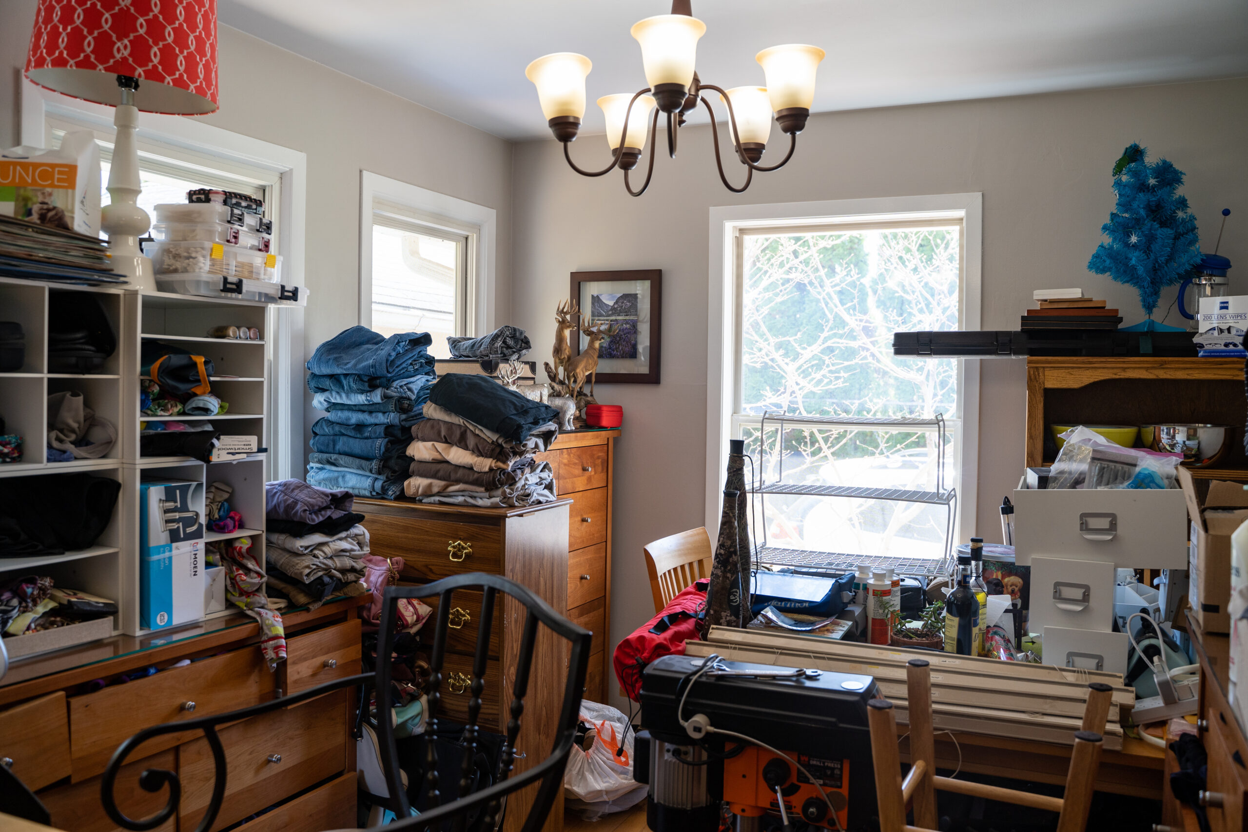 Declutter Your Life: The Psychological Benefits of a Clean Home