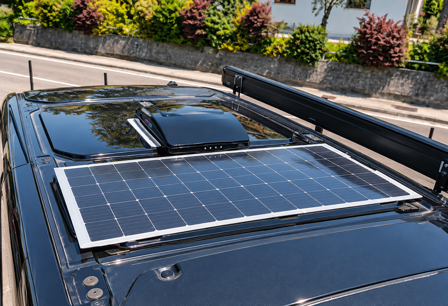 Pannello solare su Ford Van