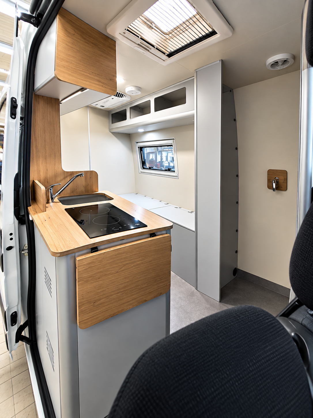 Caperizzazione Mercede Sprinter H2 L4 - Cucina
