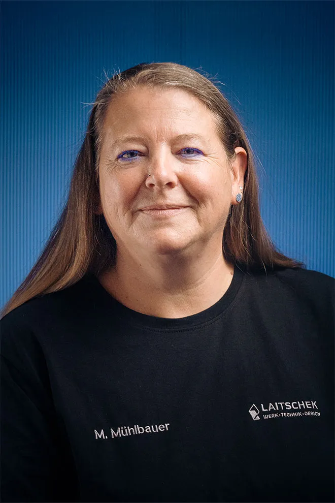 Porträt von Manuela Mühlbauer, Glasspezialistin bei Laitschek