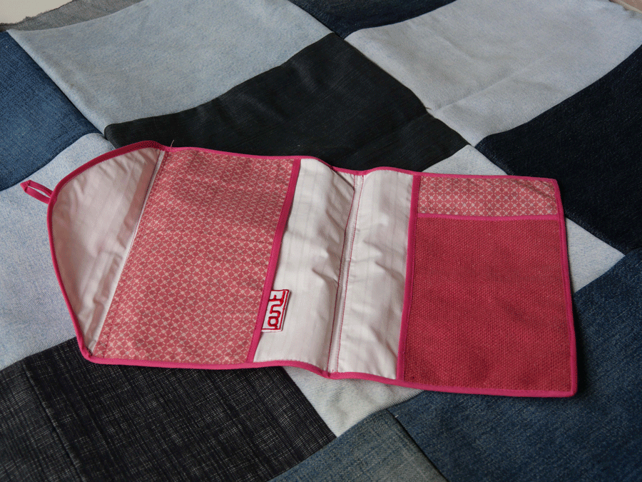 protège carnet de santé rouge