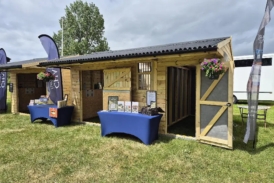 Ex Display Mobile Stable and Tack Room