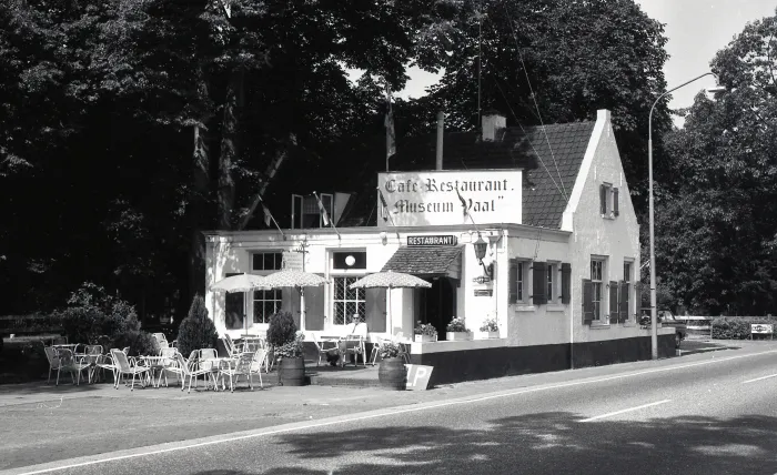 Café Restaurant Museum Vaal, kort voordat het De Olde Herberg werd. 1968