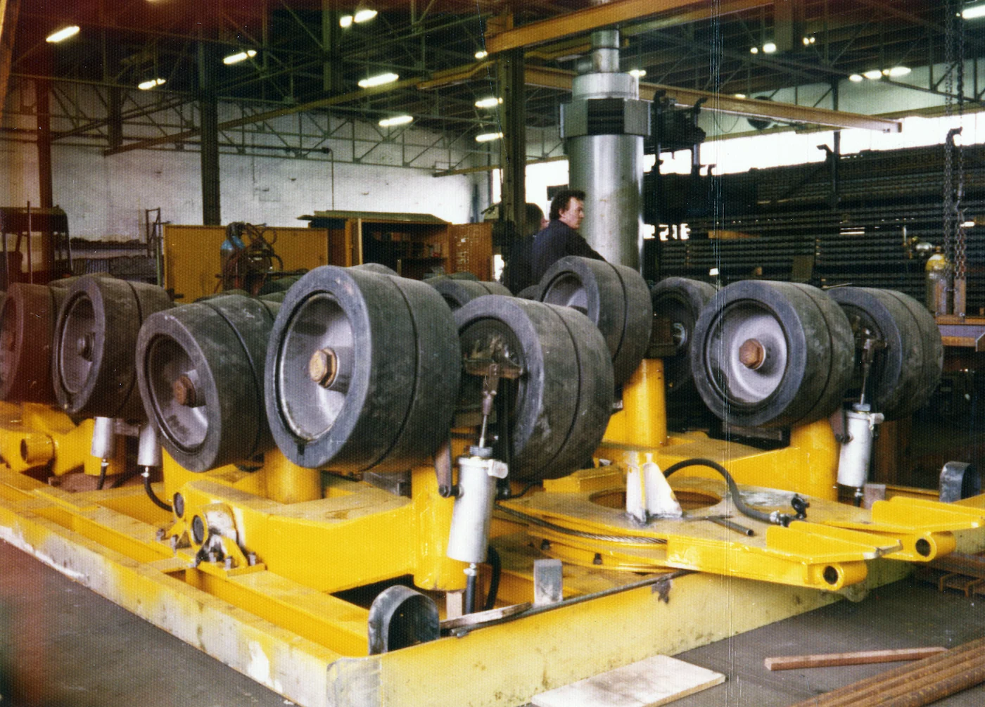 Fabricage van onderstellen voor transportonderleggers, jaren '80-'90