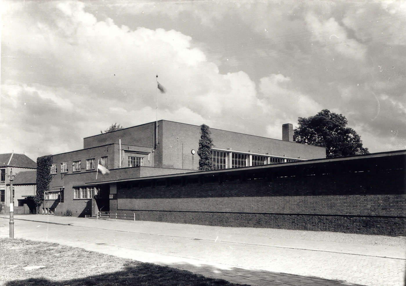 De ingang aan de Van Huutstraat