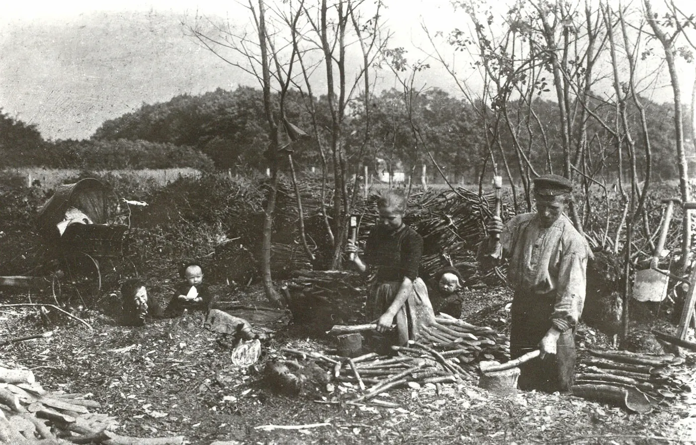 Eekschillersfamilie in Hoog Soeren, ca. 1910-1915