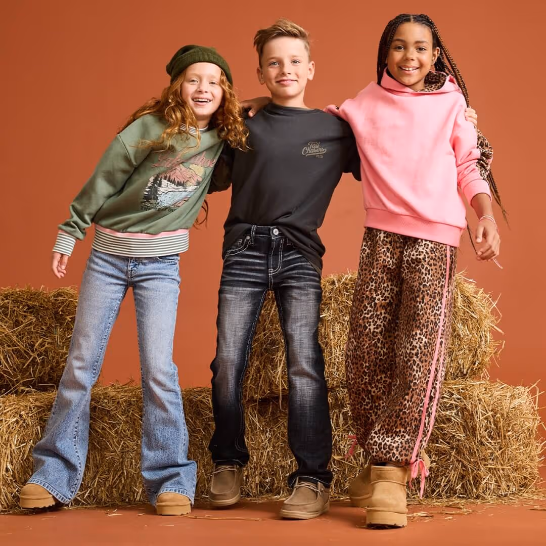 Pre-teens wearing Buckle fall apparel