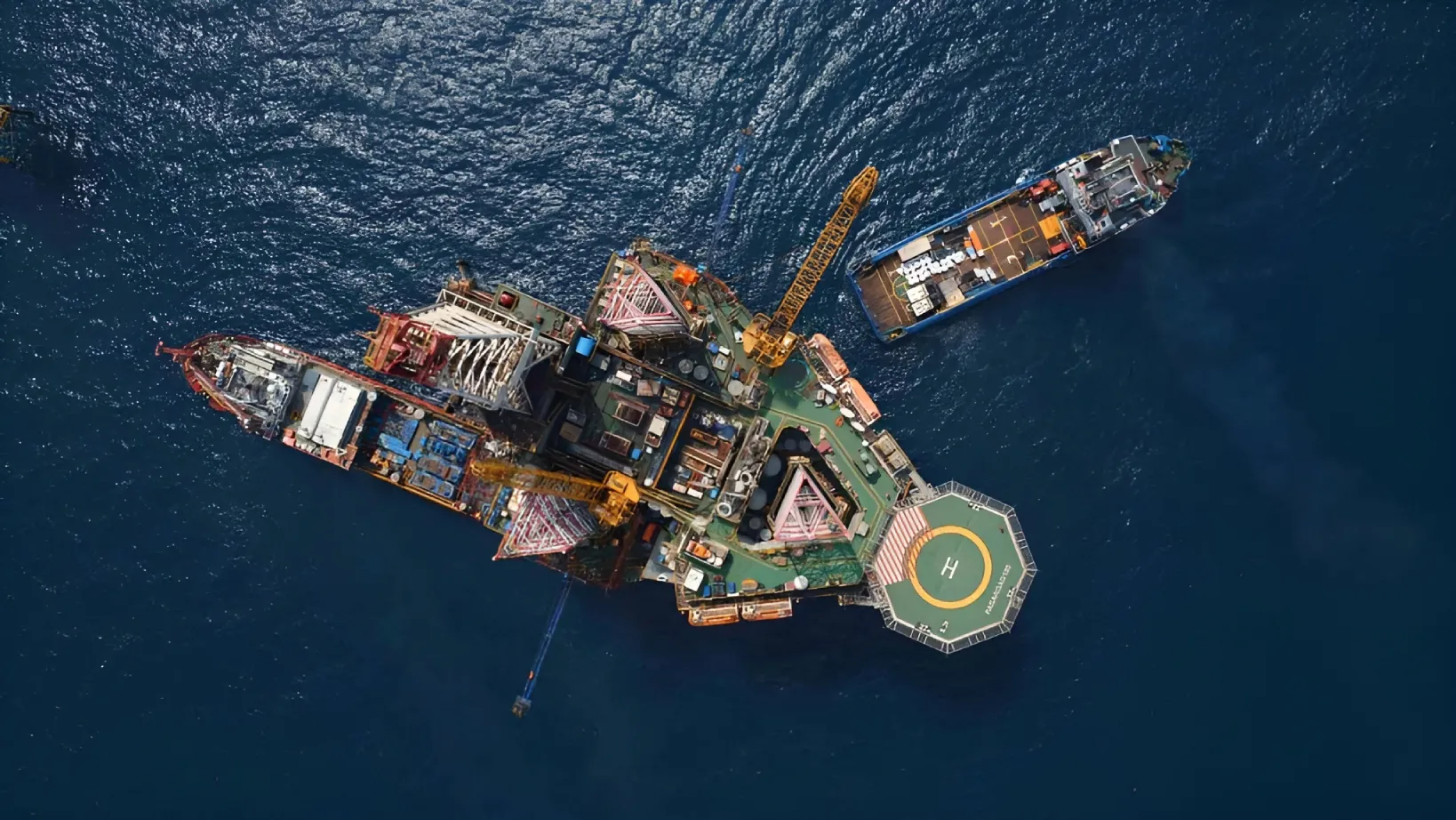 Rig Towing Operations